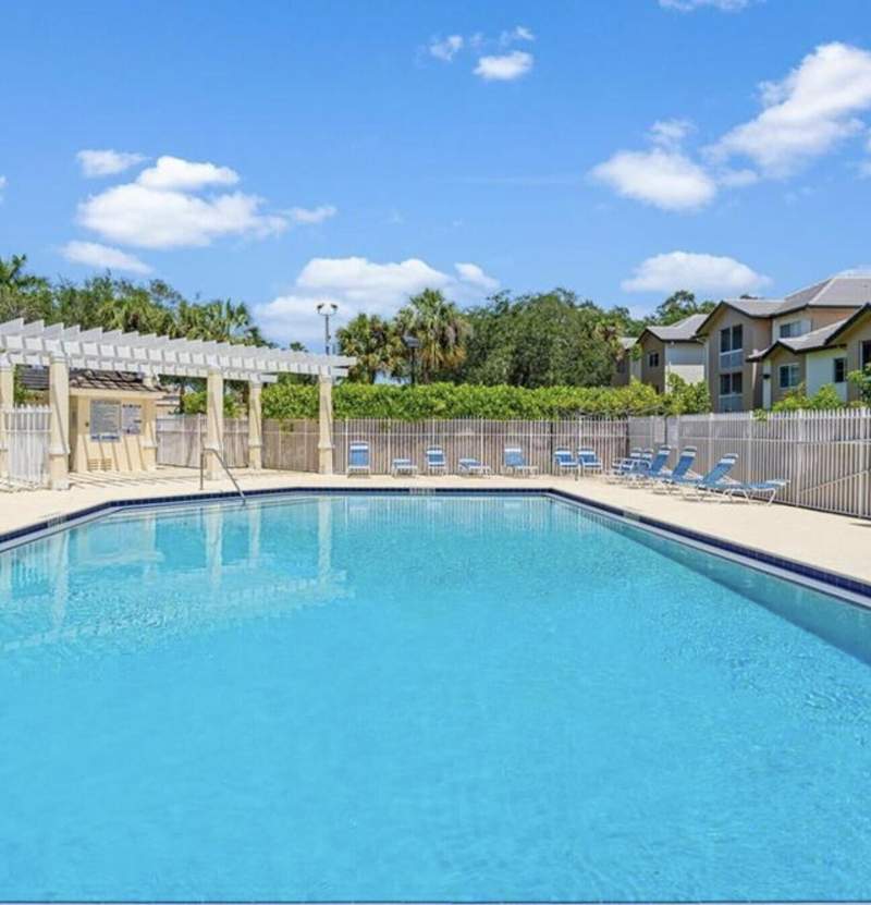 2 bedroom Townhouse at 9807 NW 57 Manor, Westview Village Addition, Coral Springs — photo 3