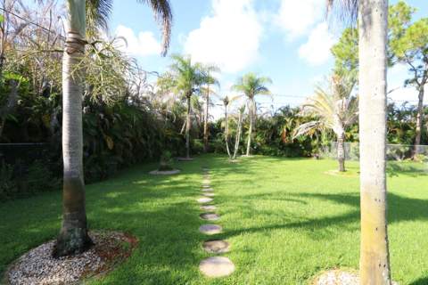549 SE Cliff Road, Port St. Lucie FL - photo 8 of 53