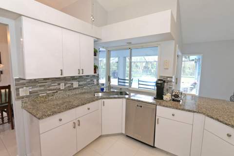 549 SE Cliff Road, Port St. Lucie FL - photo 15 of 53