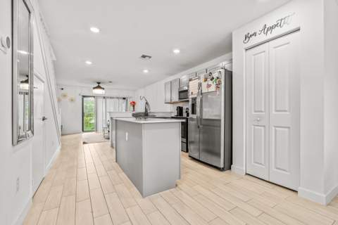 5031 Genove Place, Riviera Beach FL - photo 6 of 38