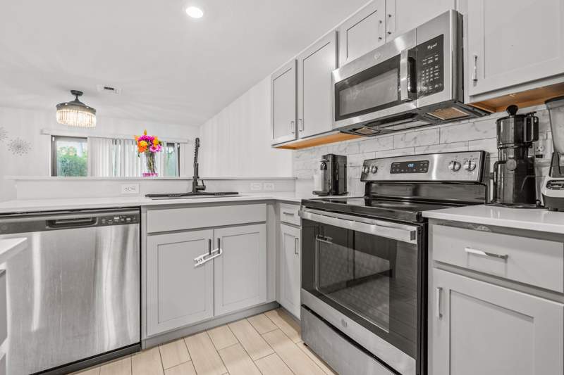 2 bedroom Townhouse at 5031 Genove Place, Mediterranea, Riviera Beach — photo 4