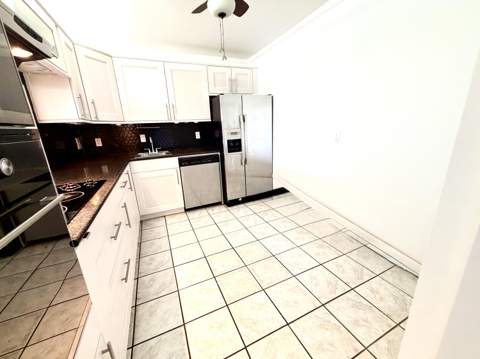 1502 S Lakeside Drive ##401, Lake Worth Beach FL - photo 7 of 41