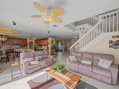 2745 Misty Oaks Circle, Royal Palm Beach FL - photo 9 of 34