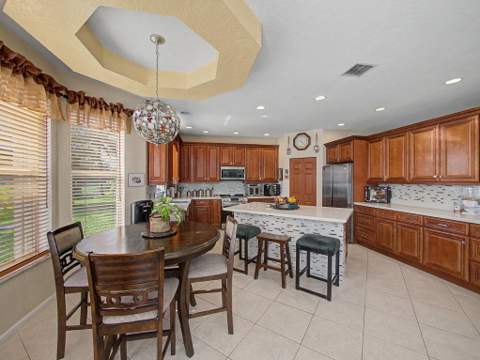 2745 Misty Oaks Circle, Royal Palm Beach FL - photo 12 of 34