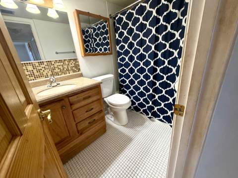 1502 S Lakeside Drive ##401, Lake Worth Beach FL - photo 21 of 41