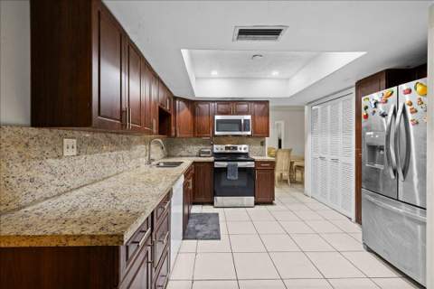 8407 NW 25th Court, Sunrise FL - photo 11 of 30