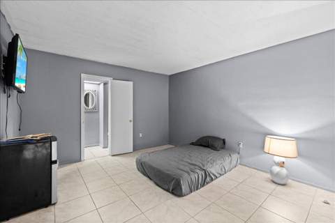 8407 NW 25th Court, Sunrise FL - photo 18 of 30