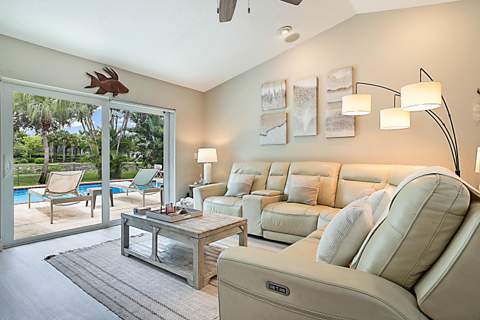1103 NW 11th Street, Boynton Beach FL - photo 6 of 56