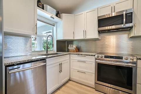 1103 NW 11th Street, Boynton Beach FL - photo 12 of 56
