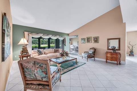 10301 Greenbriar Court, Boca Raton FL - photo 10 of 49