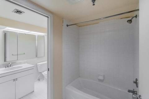 123 Lakeshore Drive #1945, North Palm Beach FL - photo 19 of 47