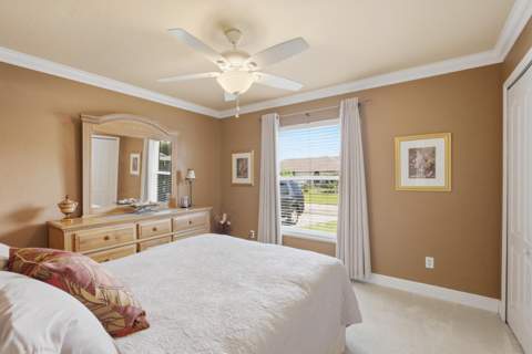 692 SW Ewing Avenue, Port St. Lucie FL - photo 14 of 33