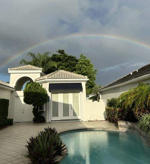 4 bedroom Single Family Residence at 3588 NW Clubside Circle, Clubside At Woodfield Country Club, Boca Raton — photo 4