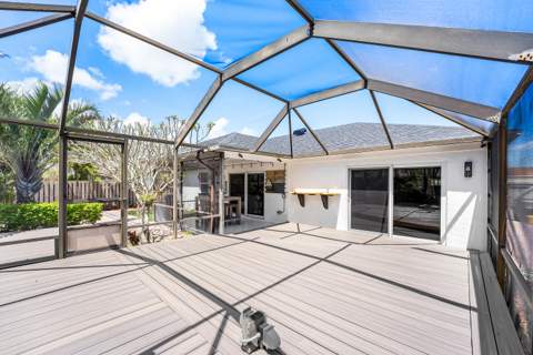 140 Arrowhead Circle, Jupiter FL - photo 22 of 29