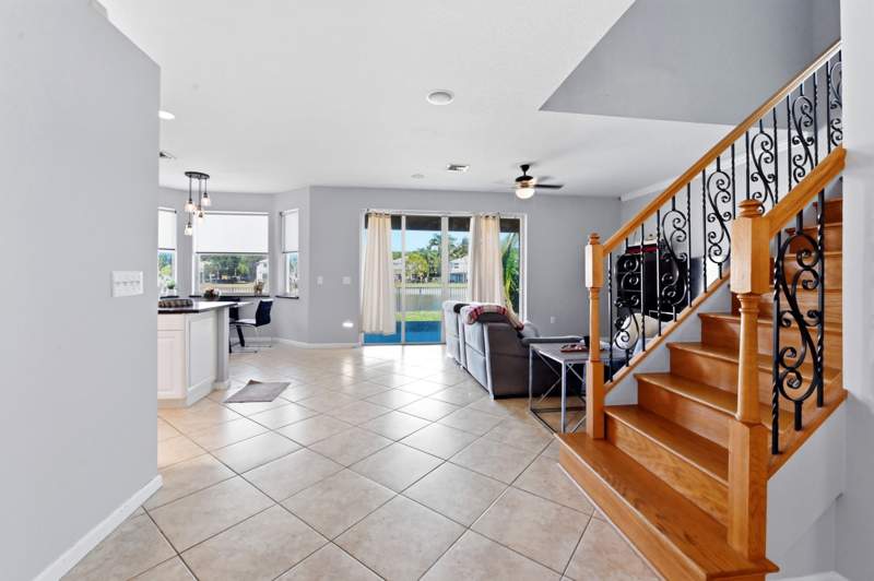 4 bedroom Single Family Residence at 9709 Wyeth Court, Olympia, Wellington — photo 4