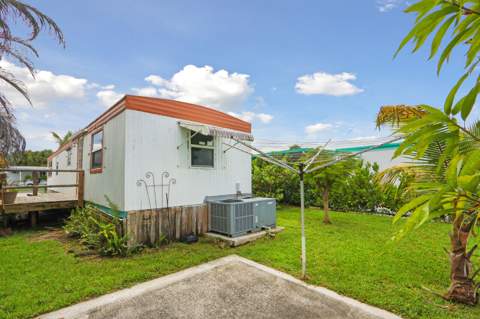4752 NE Blue Heron Lane, Jensen Beach FL - photo 20 of 25