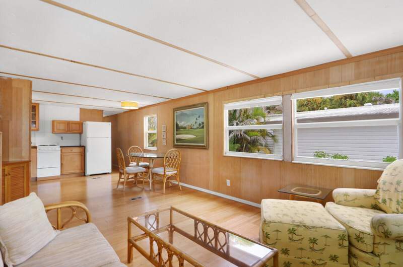 2 bedroom Stock Cooperative at 4752 NE Blue Heron Lane, Blue Heron Mobile Home Park Co-Op, Jensen Beach — photo 3