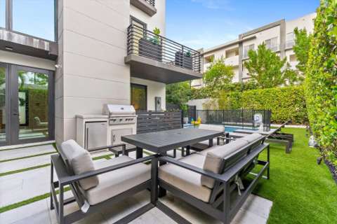 1048 N Victoria Park Road, home for sale on N Victoria Park Road