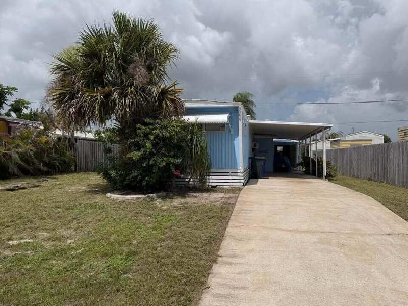 2 bedroom Mobile Home at 8364 SE Sandy Lane, Ridgeway, Hobe Sound — photo 1