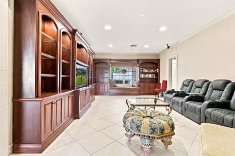 4903 Woodlands Boulevard, Tamarac FL - photo 18 of 68