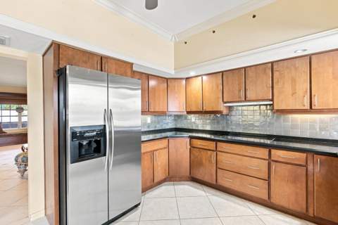 4903 Woodlands Boulevard, Tamarac FL - photo 23 of 68