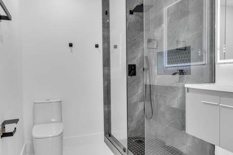 915 SW 3rd Street, Boynton Beach FL - photo 11 of 16