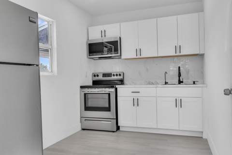 915 SW 3rd Street, Boynton Beach FL - photo 13 of 16