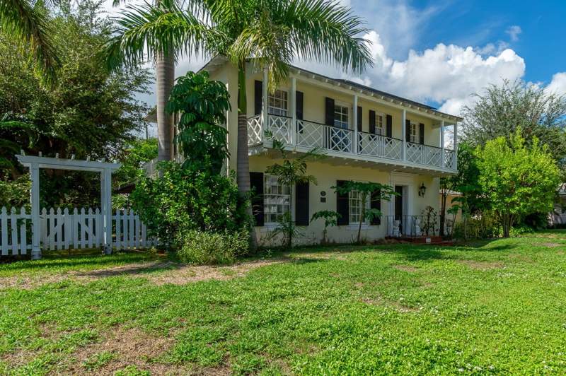 4 bedroom Single Family Residence at 210 Belmonte Road, El Cid Park Add, West Palm Beach — photo 2