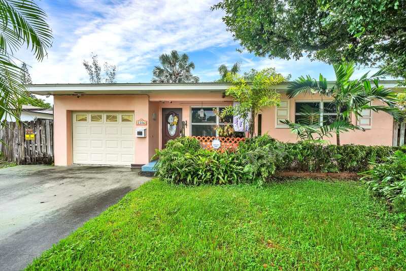 2 bedroom Single Family Residence at 1106 S F Street, Lake Worth Town Of, Lake Worth Beach — photo 1