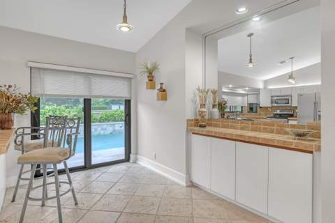 2156 Amesbury Circle, Wellington FL - photo 21 of 45