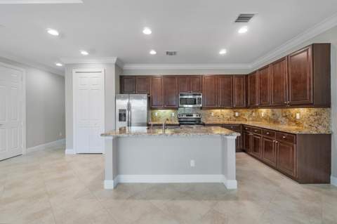 4612 Cadiz Circle, Palm Beach Gardens FL - photo 10 of 37