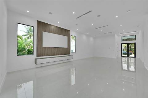 656 NW 21st Street, Fort Lauderdale FL - photo 10 of 35