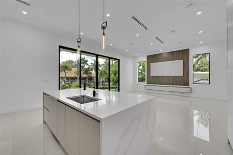 656 NW 21st Street, Fort Lauderdale FL - photo 12 of 35