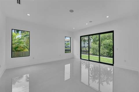 656 NW 21st Street, Fort Lauderdale FL - photo 13 of 35