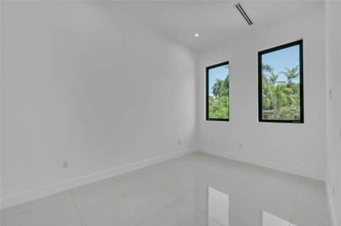 656 NW 21st Street, Fort Lauderdale FL - photo 19 of 35