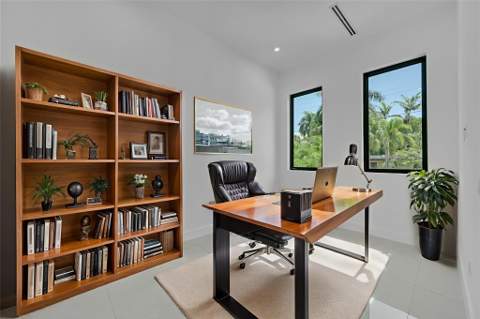 656 NW 21st Street, Fort Lauderdale FL - photo 20 of 35