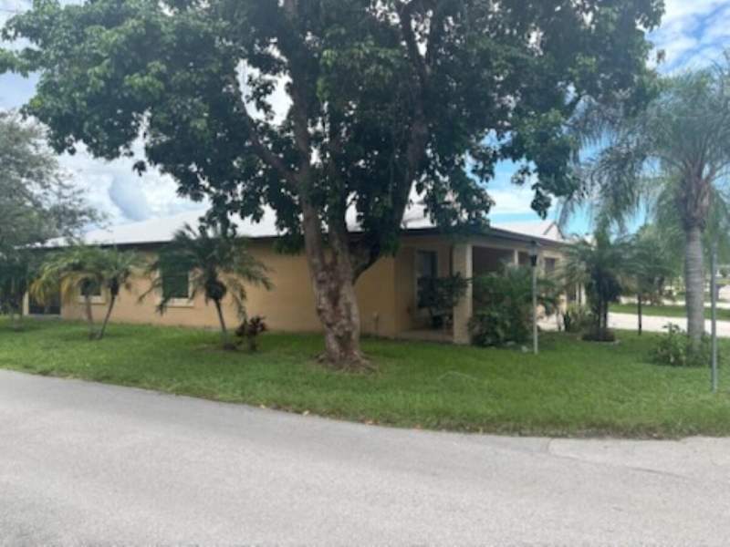 2 bedroom Single Family Residence at 1 Barcelona Lane, Spanish Lakes One Leasehold Es, Port St. Lucie — photo 4