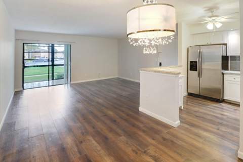 7801 Ashmont Circle #104, Tamarac FL - photo 7 of 31