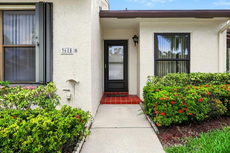 2 bedroom Villa at 3615 Crab Apple Trail #A, Villas Of Willow Bend, Lake Worth — photo 4