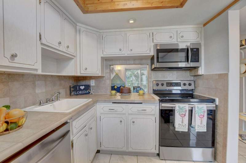 1 bedroom Condominium at 899 SE 2nd Avenue #215, Regis House Condo, Deerfield Beach — photo 5
