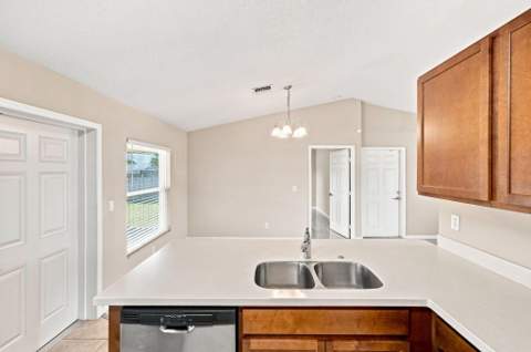 538 SW Prado Avenue, Port St. Lucie FL - photo 17 of 39
