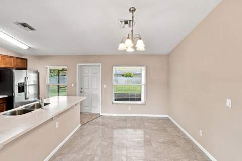 538 SW Prado Avenue, Port St. Lucie FL - photo 13 of 39