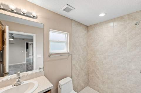 538 SW Prado Avenue, Port St. Lucie FL - photo 20 of 39
