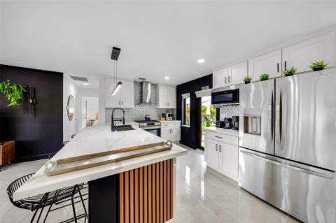 2925 NE 1st Avenue, Wilton Manors FL - photo 12 of 63