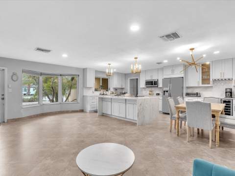 905 SE 13th Court, Deerfield Beach FL - photo 9 of 42
