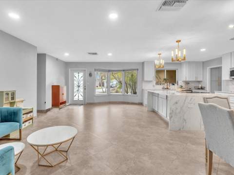 905 SE 13th Court, Deerfield Beach FL - photo 16 of 42