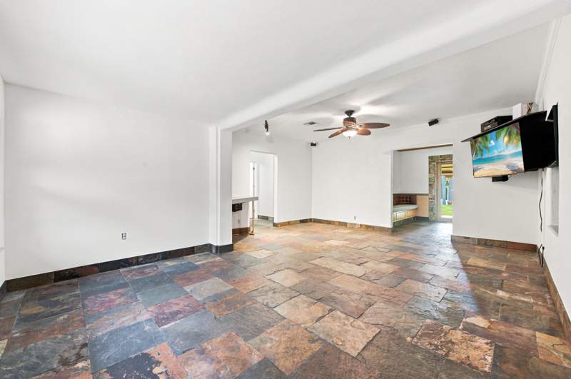 2 bedroom Single Family Residence at 1110 SW 18th Court, River Oaks, Fort Lauderdale — photo 4