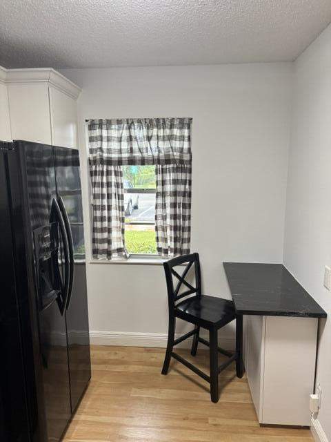 2 bedroom Villa at 143 S Lake Susan Drive #143, Golden Lakes Village Condo M, West Palm Beach — photo 3