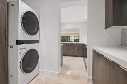 541 NE 8th Avenue, Fort Lauderdale FL - photo 12 of 46