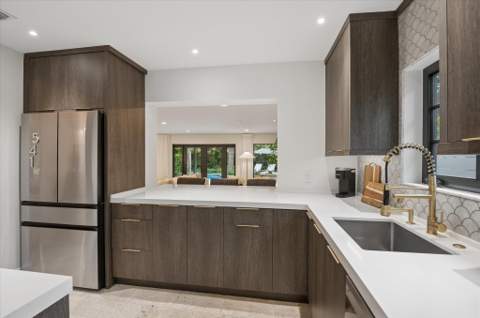 541 NE 8th Avenue, Fort Lauderdale FL - photo 10 of 46